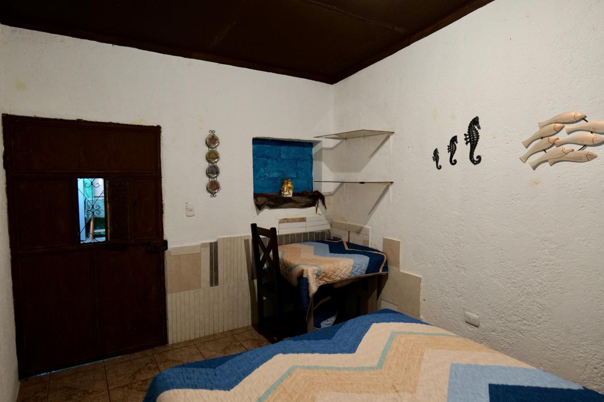 Wonderland Hostel Antigua Luaran gambar